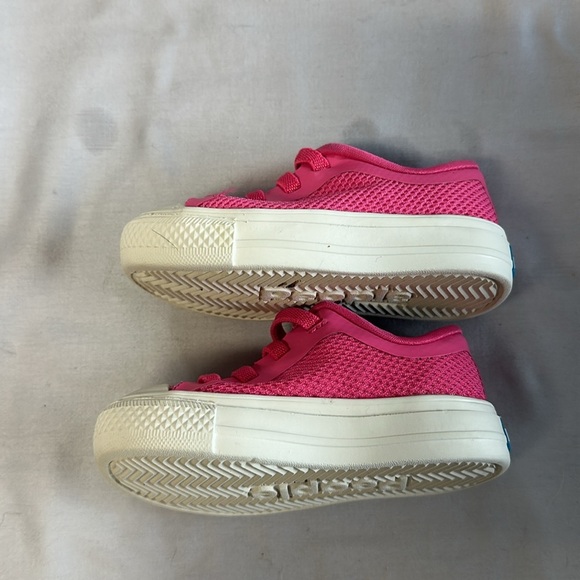 People - Pink and White Sneakers with Breathable Mesh and Sporty Design - Picture 3 of 7